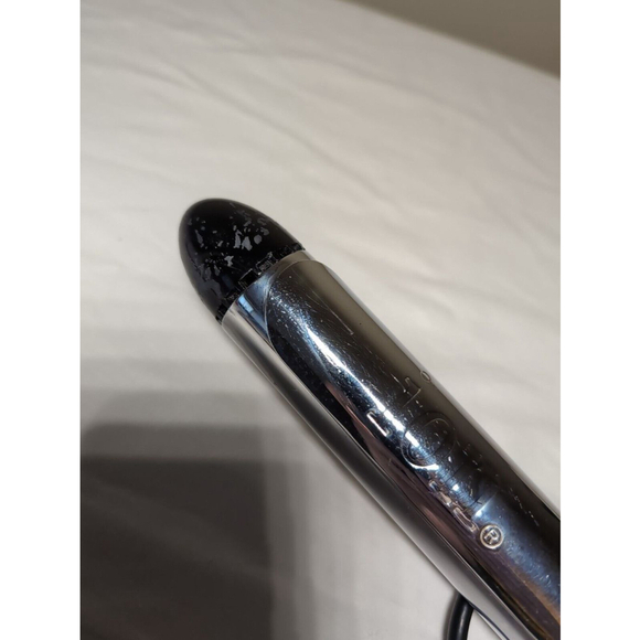 Ion Curling Iron, 1.25 Inch Barrel L, Swivel Cord, Pre-owned - Picture 6 of 7